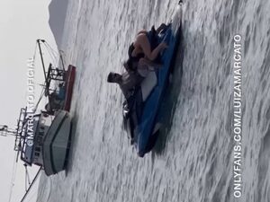 Fodendo em cima do jetski pornô da Luiza Marcato